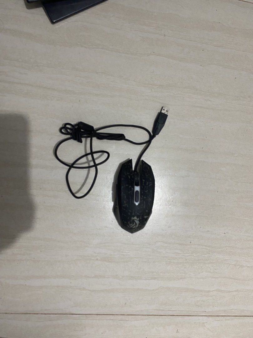 Miniso Mouse (Category: Mouse & Mousepads) located in Manila. Submitted by shoyoaoki1 (Listing ID 1442536353, Image 1). Description: .