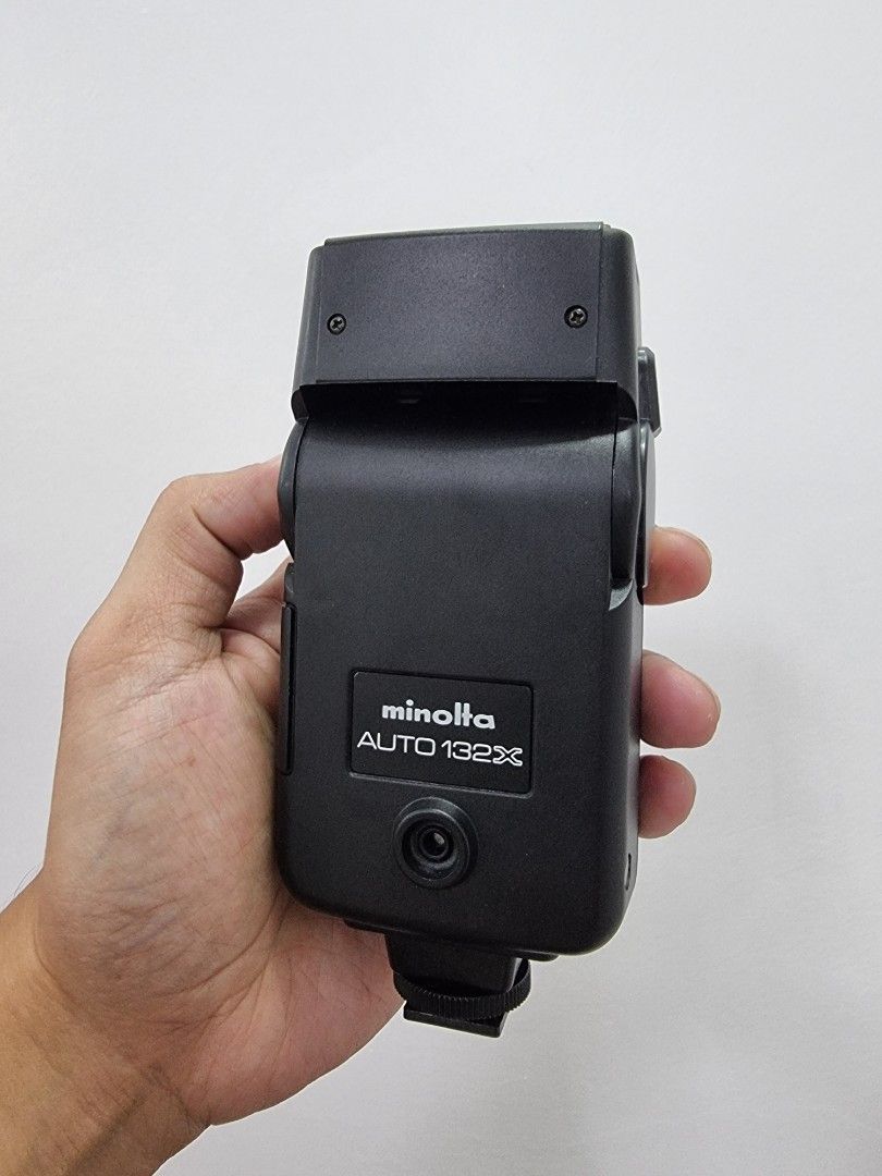 Minolta Auto 132X Flash for Camera (Category: Cameras) located in San Fernando. Submitted by filmburrrn_ (Listing ID 1442377300, Image 1). Description: no issue..battery tested. price: 1.5k only.