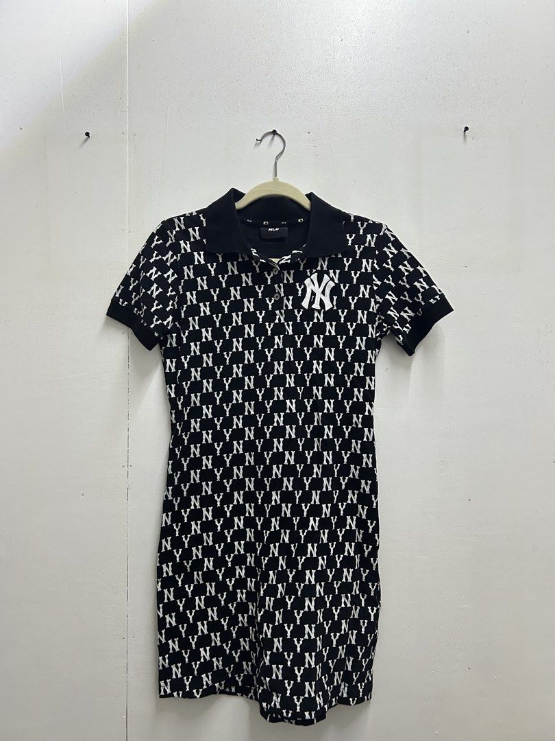 MLB black and white monogram mini polo dress (Category: Dresses) located in San Juan City. Submitted by thelyst (Listing ID 1442522484, Image 1). Description: 🏷️ brand: mlb 🌈 color: black and white ✨ monogram mini polo dress ✨ perfect for dates and weekend trips 💰 price: 100 📍place of origin: vietnam 📏 measurements: xs | L 32.5in | W 15.5in 🧾 mode of payment: gcash 🚚 mode of delivery: j&t express (standard) lalamove (same-day).
