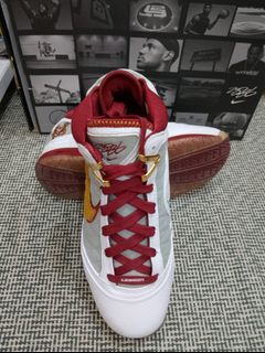 (Category: ) located in . Submitted by sneakersnkoinz (Listing ID 1442369806, Image 1). Description: .