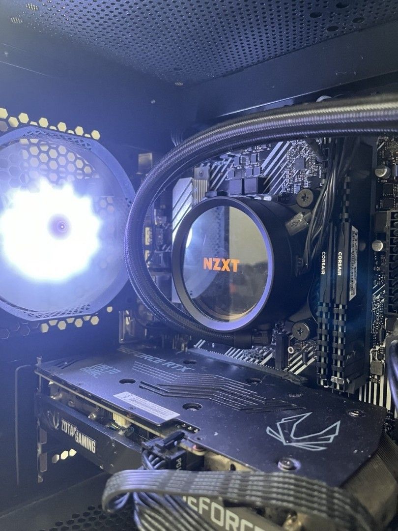 NZXT 3060 Custom Gaming PC with RTX Graphics Card475645757977405440