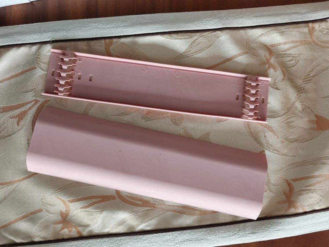 Pink Plastic Wire Organizer475768400548341761