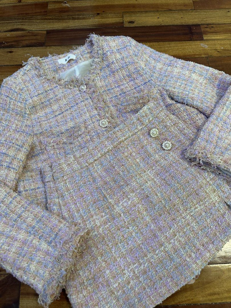 PINK TWEED SET / coordinates (Category: Sets or Coordinates) located in Caloocan City. Submitted by noble_sunflower123 (Listing ID 1442364459, Image 3). Description: Best fit XS.