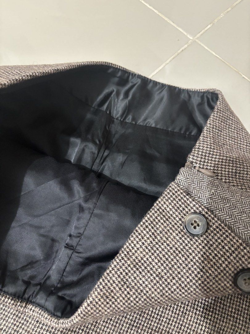 Plaid brown skort (Category: Shorts) located in San Jose del Monte. Submitted by rtemsii (Listing ID 1442418317, Image 3). Description: 28-29.