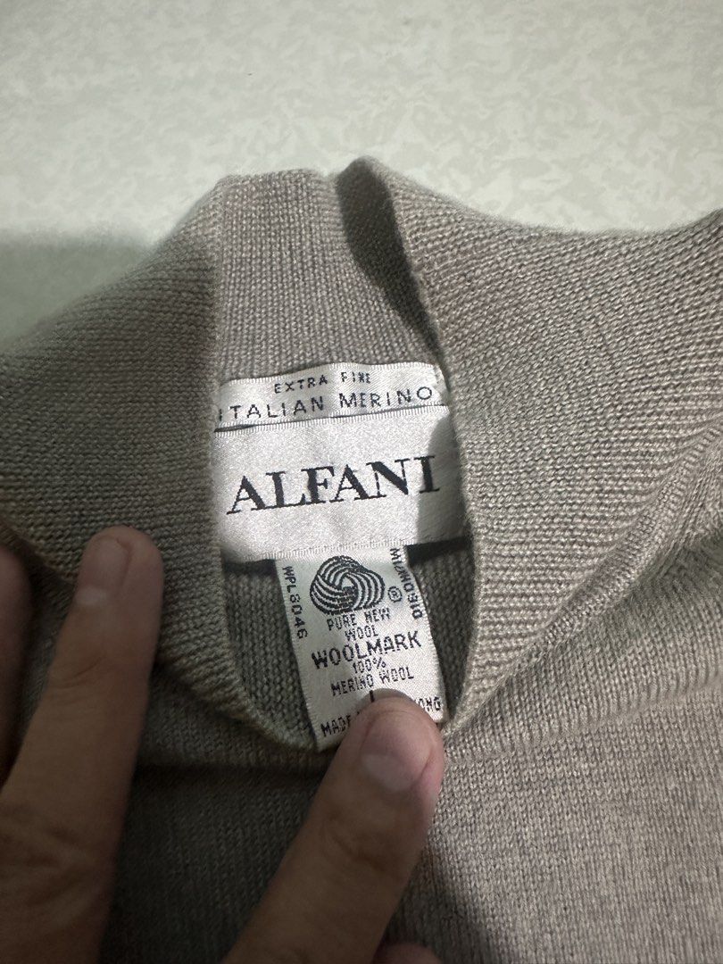 PO ALFANI Merino Wool Large (Category: Coats, Jackets and Outerwear) located in Nagcarlan. Submitted by minimalless (Listing ID 1442541245, Image 2). Description: .
