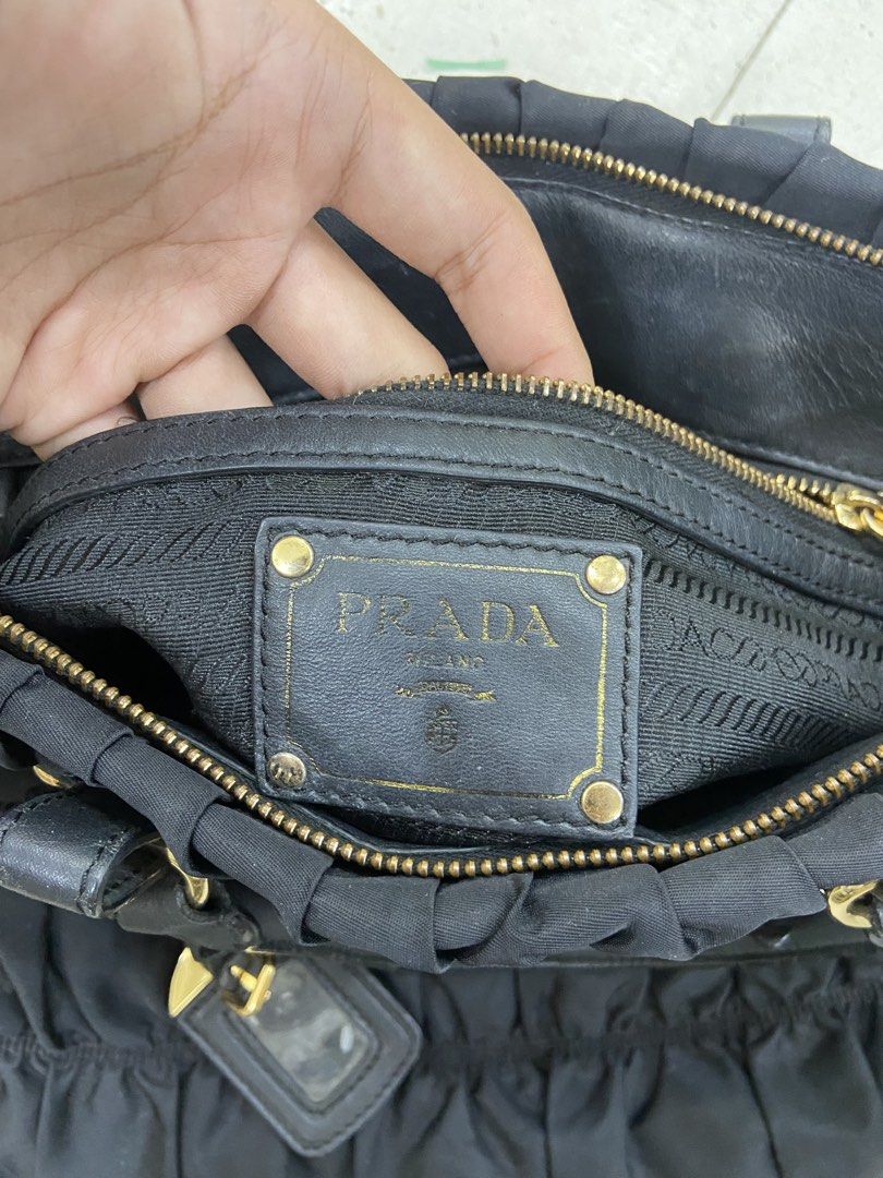 Prada Tote Bag Nylon Nappa Gaufre (Category: Luxury Bags & Wallets) located in Bacolod City. Submitted by c4pitalism_goods (Listing ID 1442354323, Image 3). Description: .