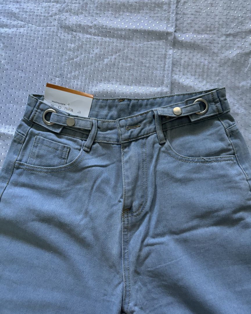 pre loved - light blue straight cut pants (Category: Jeans) located in Binangonan. Submitted by rheibns (Listing ID 1442399087, Image 2). Description: please read before buying! item: light blue pants description: straight cut, mid waist size: m on tag, can fit 27-29 brand: unbranded condition: good, never used location: binangonan rizal mode of payment: gcash only (payment first), PAYO (pay as you order) mode of delivery: direct j&t or lalamove 