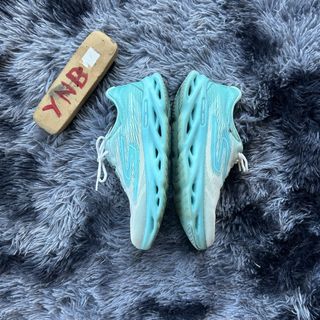(Category: ) located in . Submitted by ynbgarments (Listing ID 1442468480, Image 1). Description: .