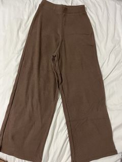 (Category: ) located in . Submitted by leetuition (Listing ID 1442500776, Image 1). Description: .