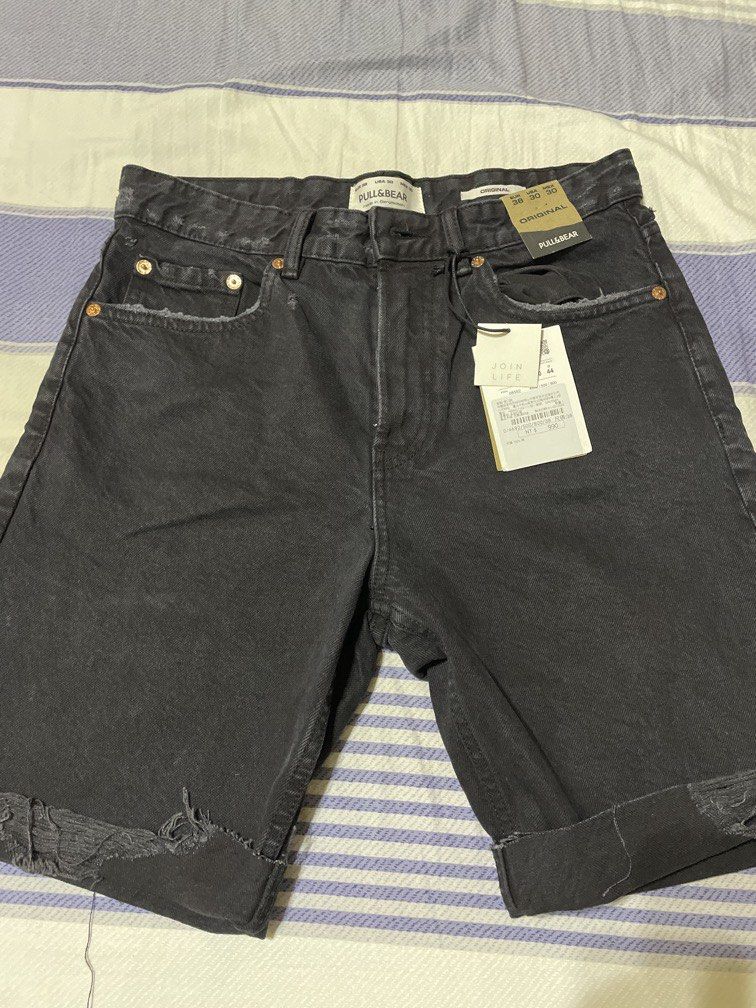 由 0670232 (刊登 ID 1442440263，圖片 1) 提交，位於 台北市 (Taipei) 的 PULL BEAR (類別：短褲)，說明：。