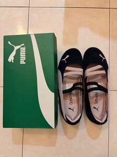 (Category: ) located in . Submitted by moonlightbbcloset (Listing ID 1442518723, Image 1). Description: .