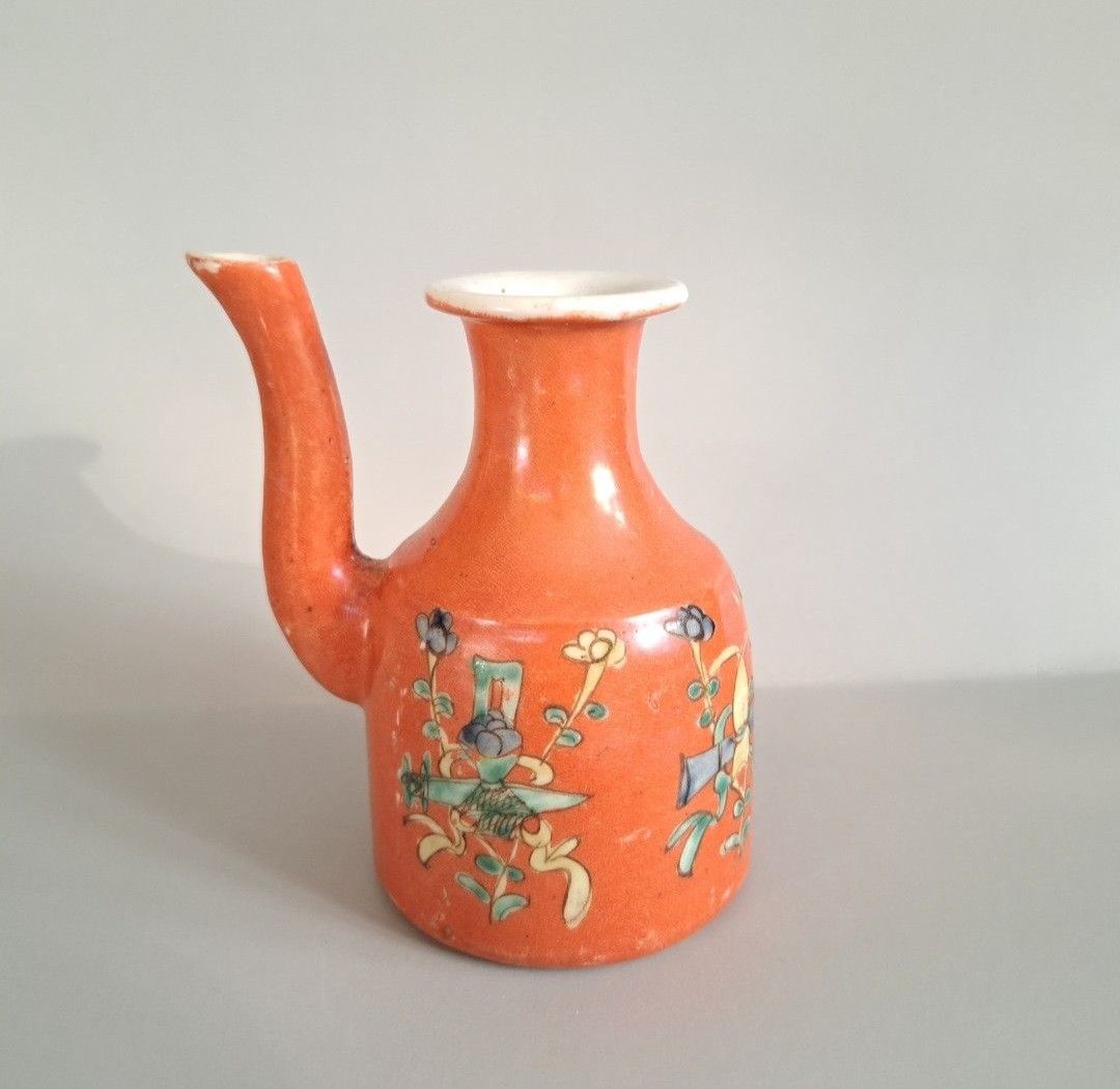 Ref:01)清代珊瑚紅壺。最高約10.8公分, 玩具收藏品, 紀念品及古董