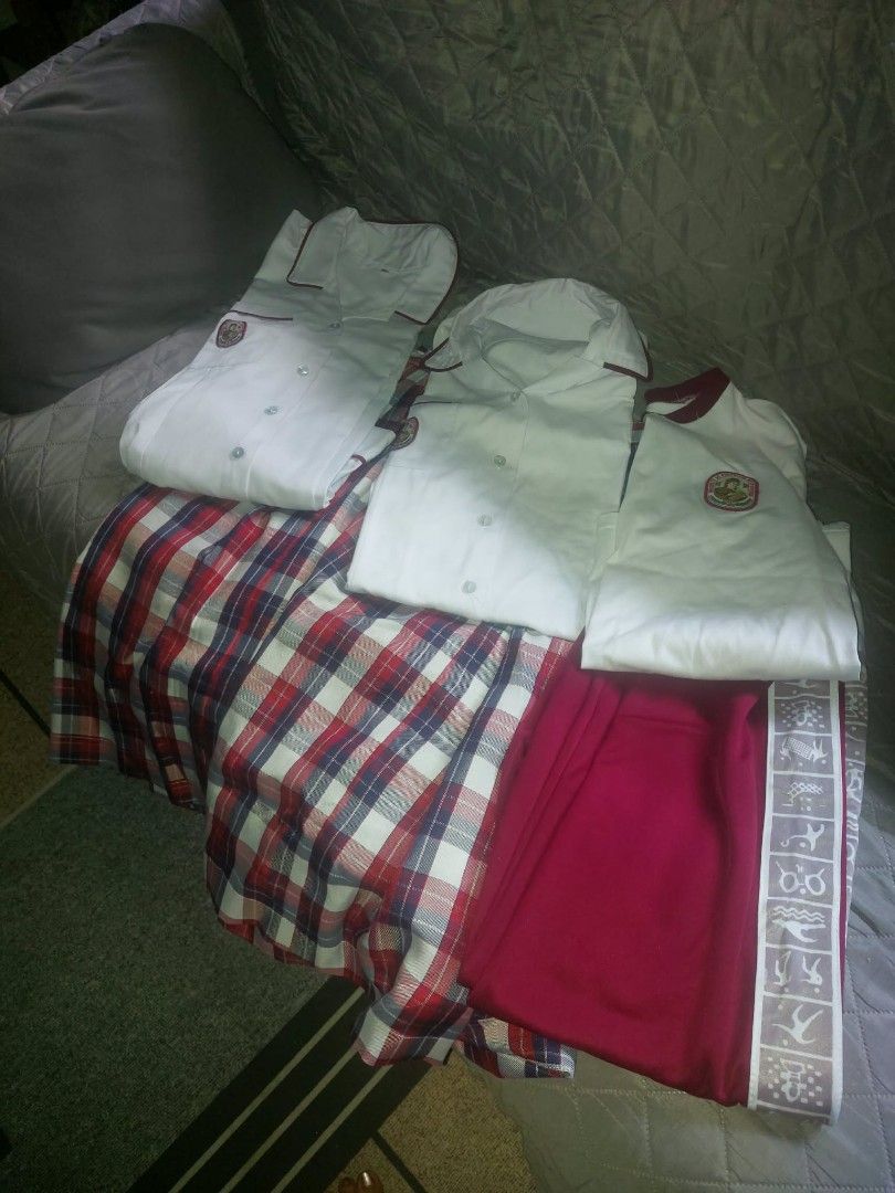School Uniform Set : PERPETUAL (Category: Sets or Coordinates) located in Manila. Submitted by lagallardo98768 (Listing ID 1442444610, Image 1). Description: PERPETUAL UNIFORM ✅ Condition: Used (Still good!) 👕 Blouse Size: XL 📍 Pick-up: F. Ocampo 🚚 Delivery available — fee shouldered by buyer Message me 📩.
