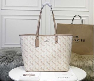(Category: ) located in . Submitted by ineedmacarons (Listing ID 1442517459, Image 1). Description: .