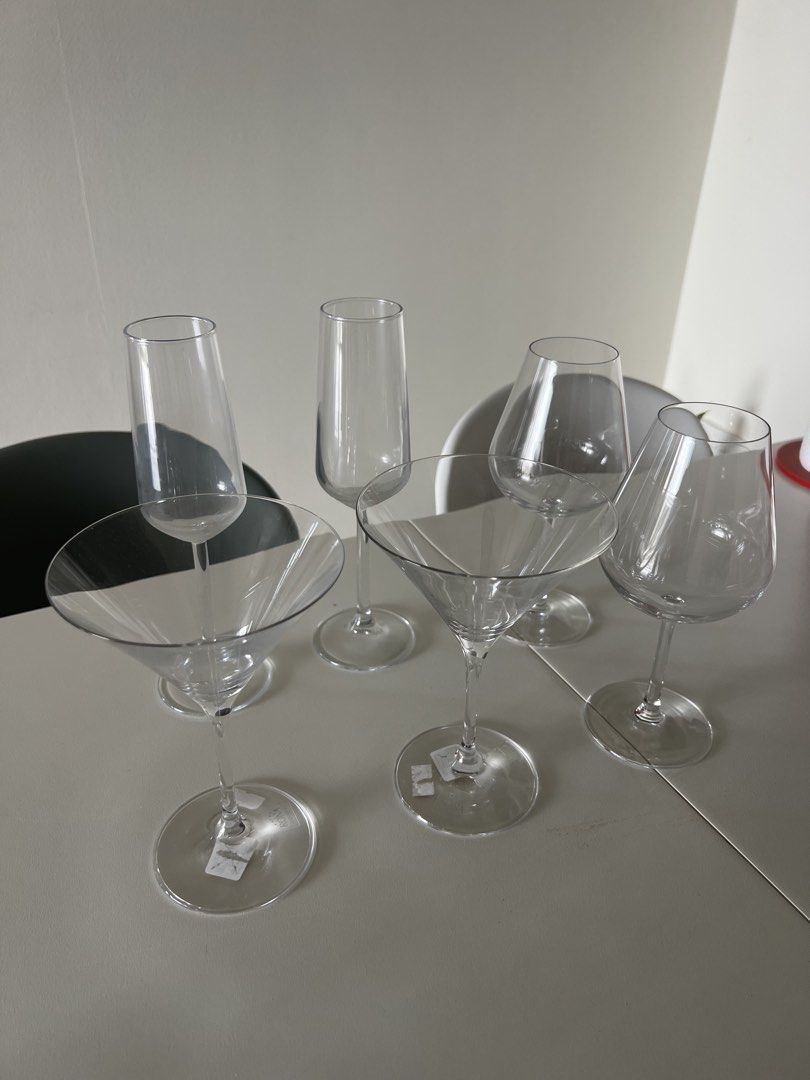Set of 6 Modern Cocktail and Wine Glasses