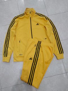(Kategori: ) berada di . Dikirim oleh markas_secondstore (ID iklan 1442355549, Gambar 1). Deskripsi: .