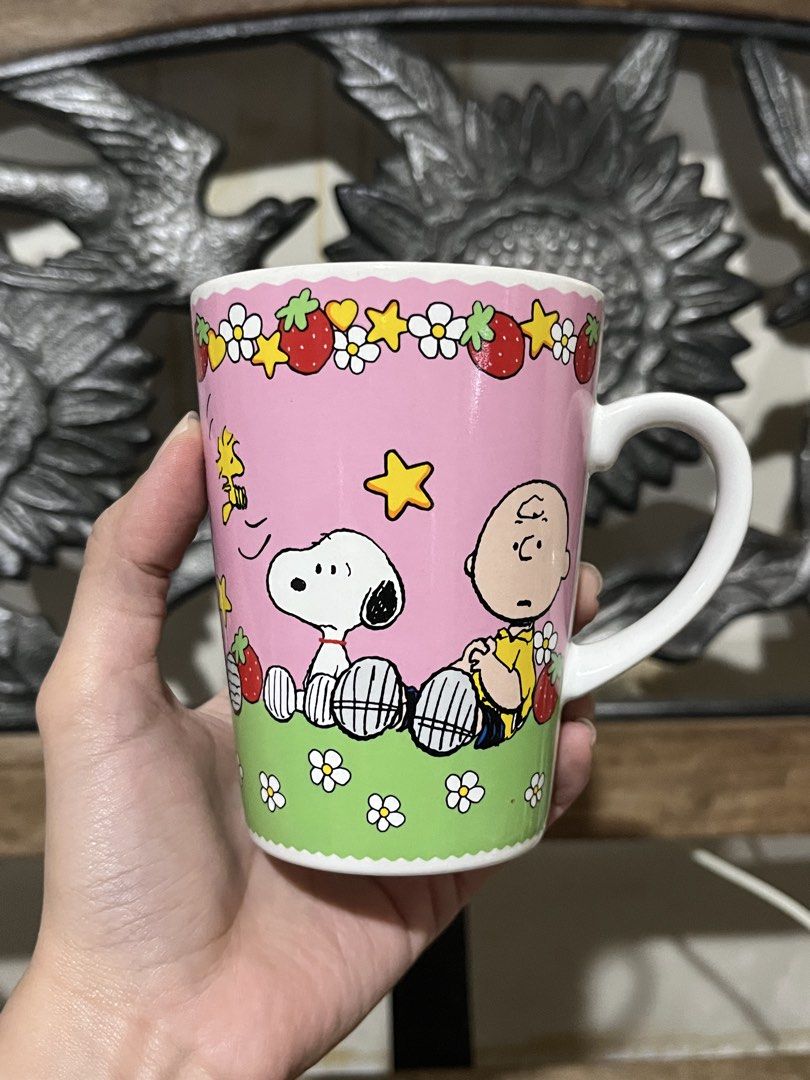 Snoopy Universal Studios Japan Mug (Category: Coffee & Tea Tableware) located in Lucena. Submitted by aisanolshop (Listing ID 1442507277, Image 1). Description: 2pcs available Need wash.