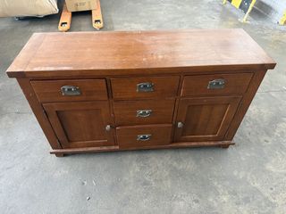 (Category: ) located in . Submitted by furnituregoods81887394 (Listing ID 1442467739, Image 1). Description: .