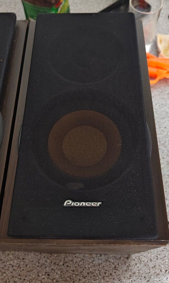Speaker480350527355637766