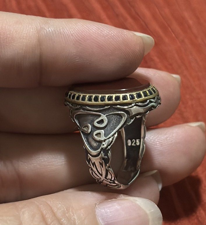 Sterling Silver Vintage Carnelian Marcasite Ring (Category: Rings) located in Quezon City. Submitted by veefinds (Listing ID 1442460432, Image 2). Description: ✨ FOR SALE ✨ Handmade Victorian-Inspired Ring 💍 ❤️ Genuine Red Carnelian Stone ✨ Sterling Silver with Copper Bezel ✨ Marcasite Accent Stones ✨ Vintage Victorian Design ✨ Size 7.5 A timeless statement piece with rich vintage charm and intricate handcrafted details. 📦 Ready to wear 📩 PM f
