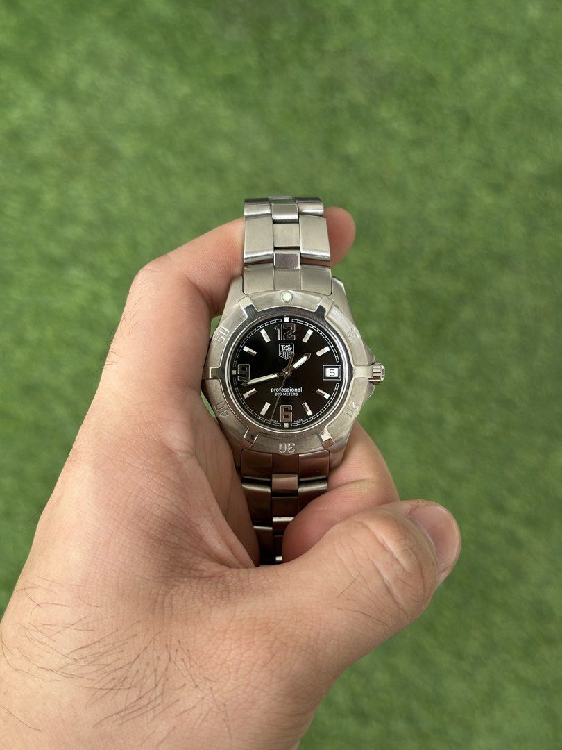 Tag Heuer Professional 2000 "Exclusive" (Category: Luxury Watches) located in Manila. Submitted by kahlilpatricioo (Listing ID 1442424727, Image 3). Description: Tag Heuer Professional 2000 "Exclusive" Ref. WN1110-0 Cal. ETA 955.112 Dimensions: 41mm case size Lug width: 20mm ₱45,500 • All original • 7.5inch wrist size.