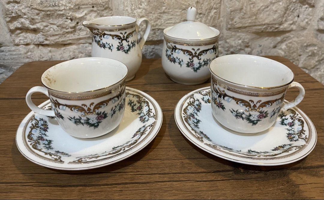 Teacup Gift set (Category: Coffee & Tea Tableware) located in San Fernando. Submitted by japansurpluselyu (Listing ID 1442348368, Image 1). Description: .