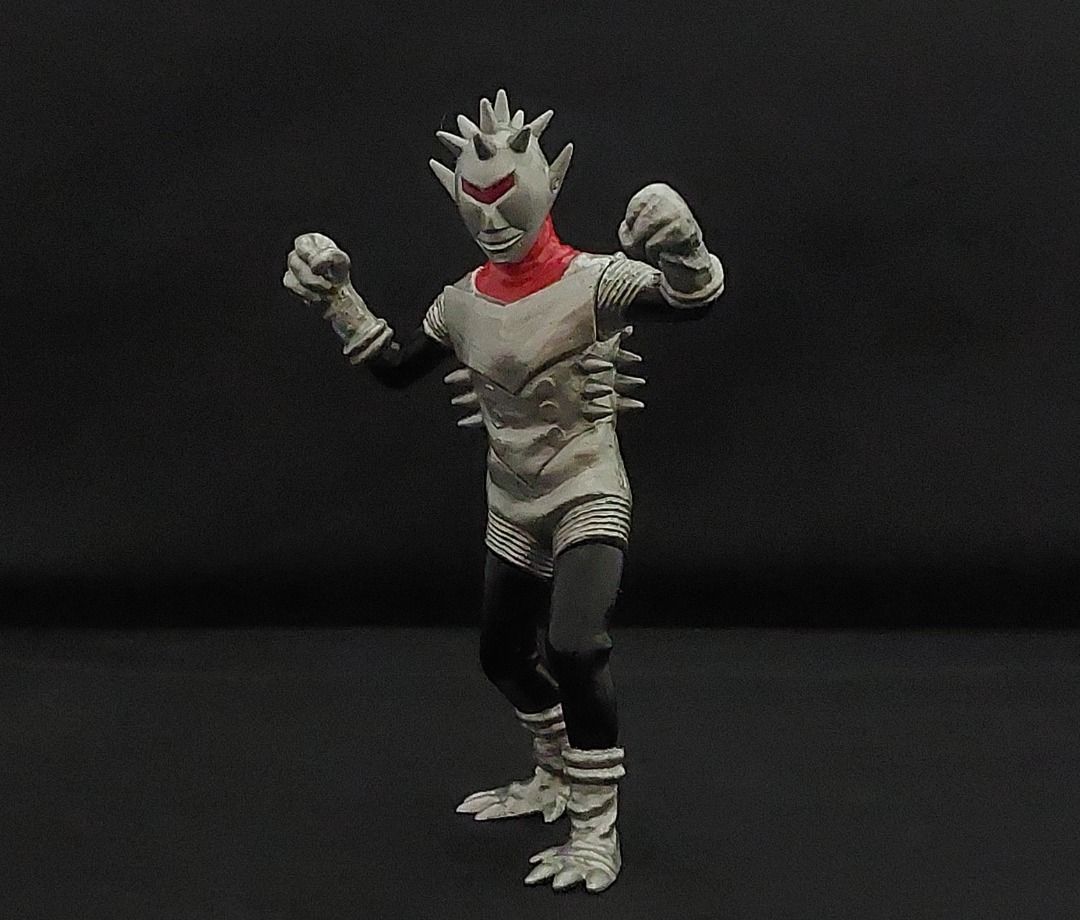 Ultraman 33 HG Gashapon Gachapon Gacha Uringa Figure Bandai 2003 (Category: Toy Figures) located in Singapore. Submitted by buyme54 (Listing ID 1442540832, Image 3). Description: ** Please Read entire listing as most of the answers, if not all, to your questions are there ** - If you see this, it means it’s available. Need not ask “still available”. - Next is to arrange payment/pickup. - If someone else is selling cheaper, plse buy from that sell