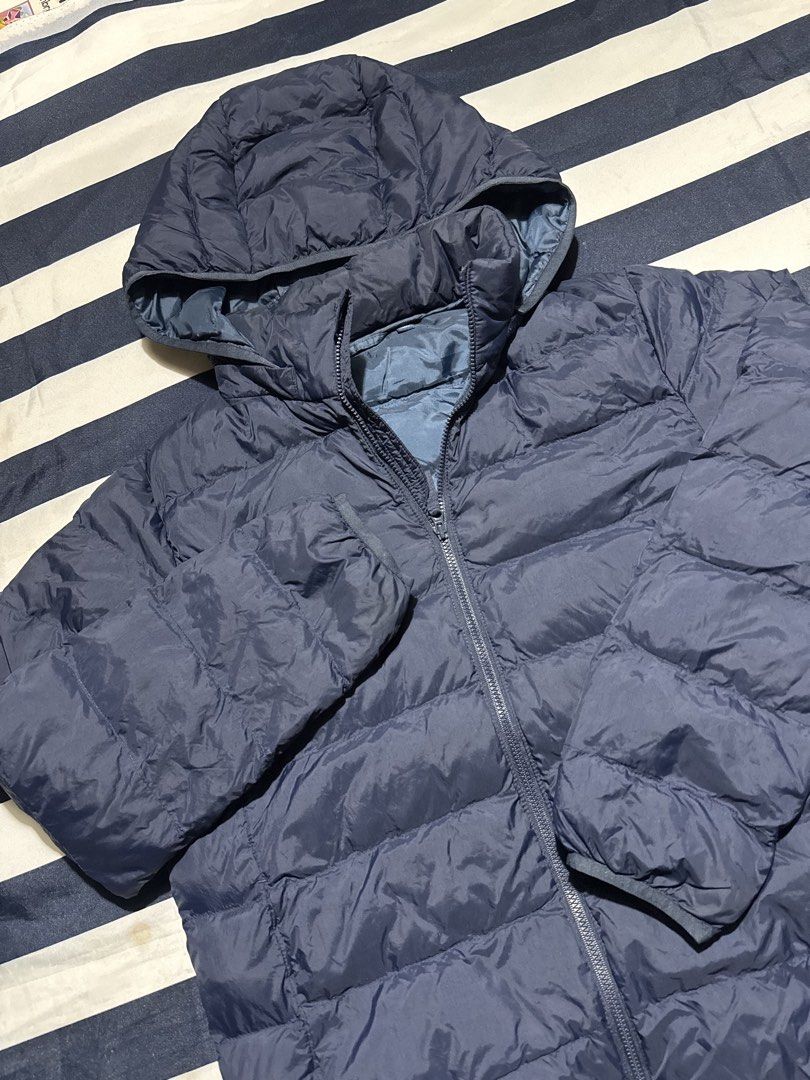 Uniqlo Kids Puffer Light Jacket Size 130 (Category: Babies & Kids Fashion) located in Lingayen. Submitted by handpickedtrends (Listing ID 1442392571, Image 3). Description: Uniqlo Kids Puffer Light Jacket Blue Size 130.