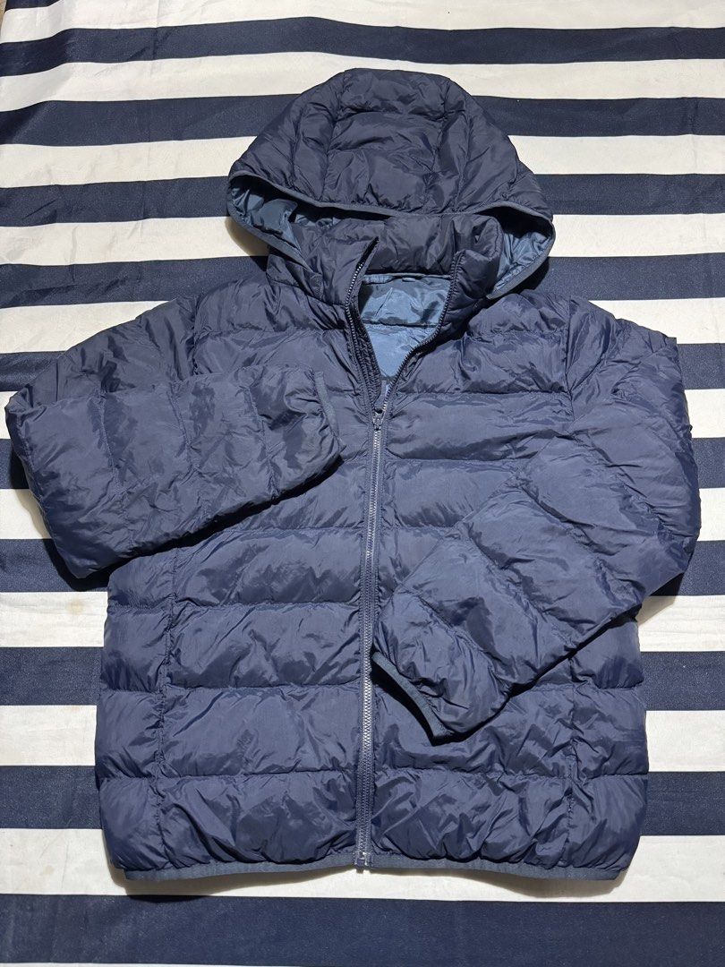 Uniqlo Kids Puffer Light Jacket Size 130 (Category: Babies & Kids Fashion) located in Lingayen. Submitted by handpickedtrends (Listing ID 1442392571, Image 2). Description: Uniqlo Kids Puffer Light Jacket Blue Size 130.