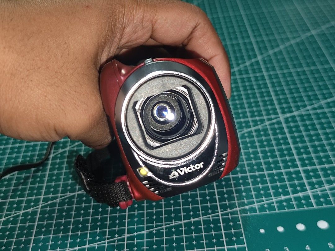 Victor Everio GZ-MG760-R (Category: Video Cameras) located in Malabon City. Submitted by jayveetotz (Listing ID 1442390511, Image 3). Description: - Victor Everio HD Camcorder - Records in High Definition (HD) - Powerful 45x Dynamic Zoom - Records directly to SD card - Flip-out LCD screen for easy viewing - Includes wrist strap - Tested and confirmed working -Sensor: 1/6 inch CCD Sensor -Super LoLux and Advanced Image Stabilizer) -Lens: Konica Mi