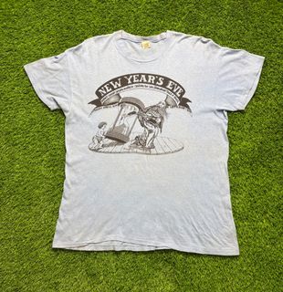 (Category: ) located in . Submitted by streetstoreclothing (Listing ID 1442421689, Image 1). Description: .