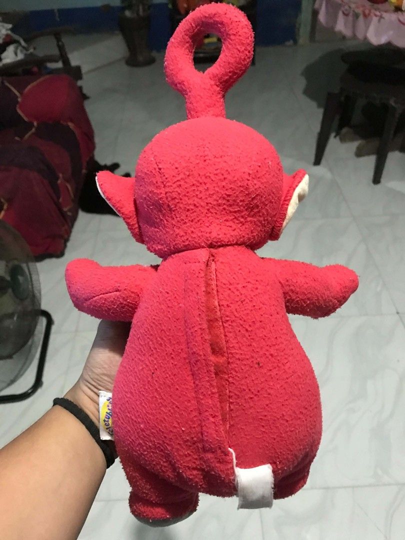 Vintage Teletubbies Po 1998 (Category: Vintage Collectibles) located in Allen. Submitted by echute (Listing ID 1442465837, Image 2). Description: - Hasbro brand but faded isa nyang etiketa sa likod kaya di na kita - May pen marks sa part ng nose pati sa belly. kayo na po bahala baka matanggal nyo pa Dm if interested 📥.