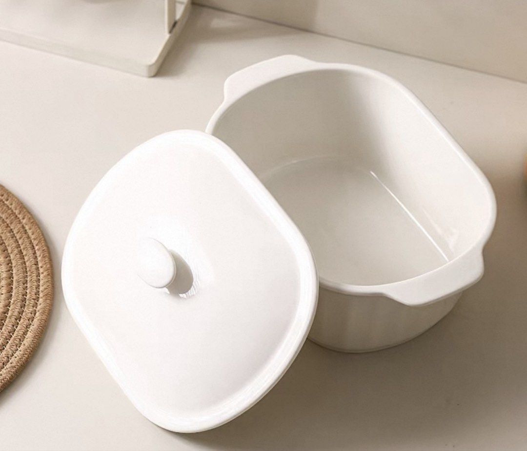 White Ceramic Casserole Dish with Lid