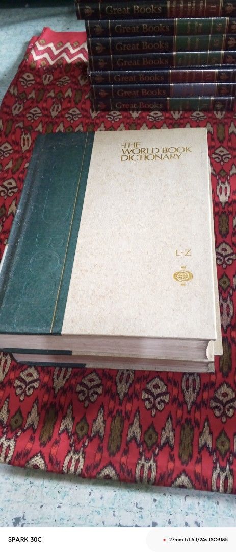 World Book Encyclopedia Set and Dictionary (Category: Textbooks) located in Las Pinas. Submitted by jkidd (Listing ID 1442446022, Image 3). Description: - Complete set of World Book Encyclopedias - Includes World Book Dictionary, L-Z volume - Perfect for learning and reference - Sold as a complete set only - Pick up only.
