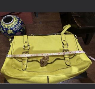 (Category: ) located in . Submitted by chanpea (Listing ID 1442349915, Image 1). Description: .