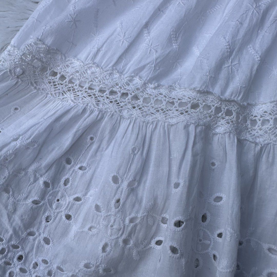Zara eyelet dress 6T (Category: Babies & Kids Fashion) located in Dagupan City. Submitted by flor_sandra (Listing ID 1442495564, Image 2). Description: Likenew No flaws No stains .