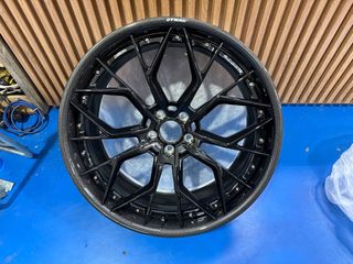 (Category: ) located in . Submitted by aws_tyre_rim (Listing ID 1338110684, Image 1). Description: .