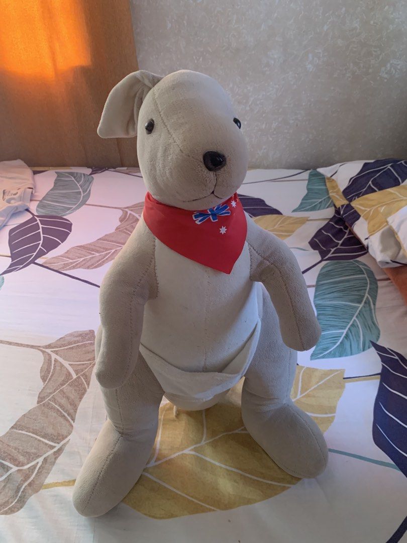 23” KANGAROO PLUSHIE STUFFED TOY (Category: Plushies & Soft Toys) located in Antipolo. Submitted by zerokive (Listing ID 1442615737, Image 3). Description: - around 23” in height - with pouch - flaw: nose detail (zoom in photos) Mop: gcash Mod: j&t, lalamove, flash Location: Antipolo City.