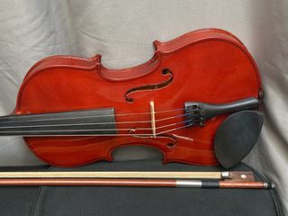 (Category: ) located in . Submitted by prodigy_strings (Listing ID 1435011311, Image 1). Description: .