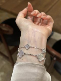 (Category: ) located in . Submitted by loupeandco. (Listing ID 1442598295, Image 1). Description: .