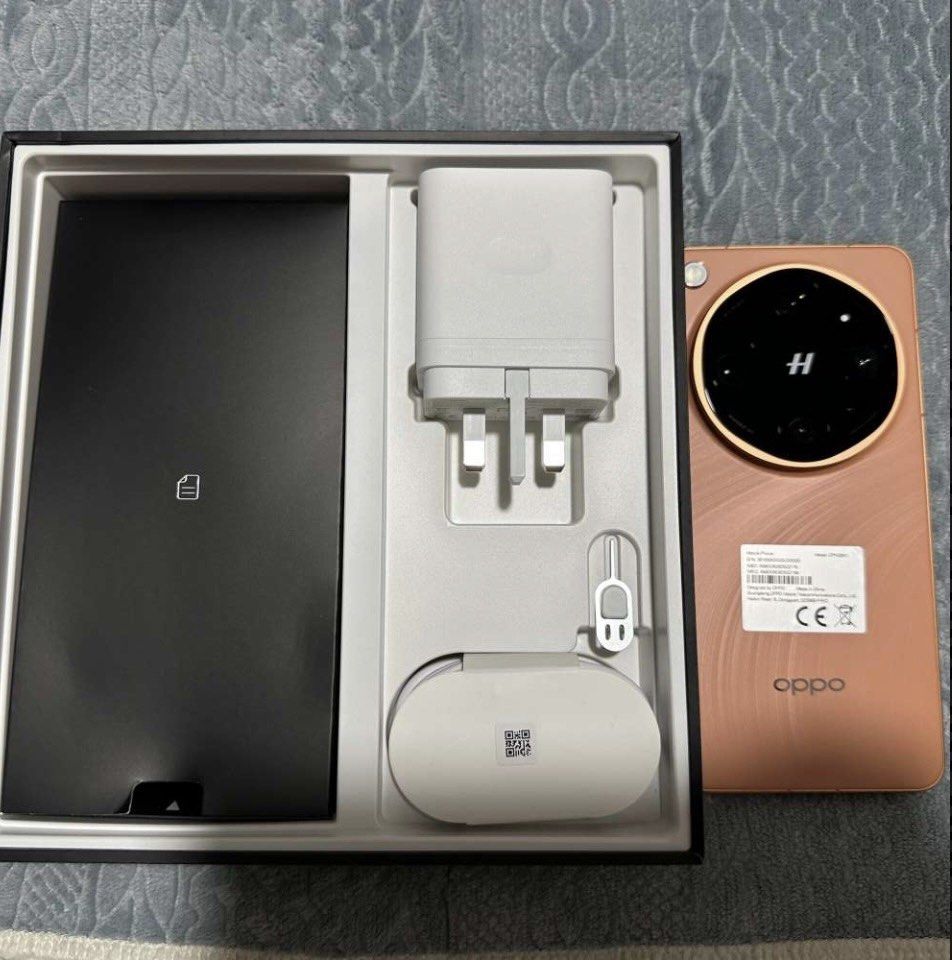 購於6月1號完美港行Oppo Find X9 Ultra 12-512 橙色, 手提電話, 手機