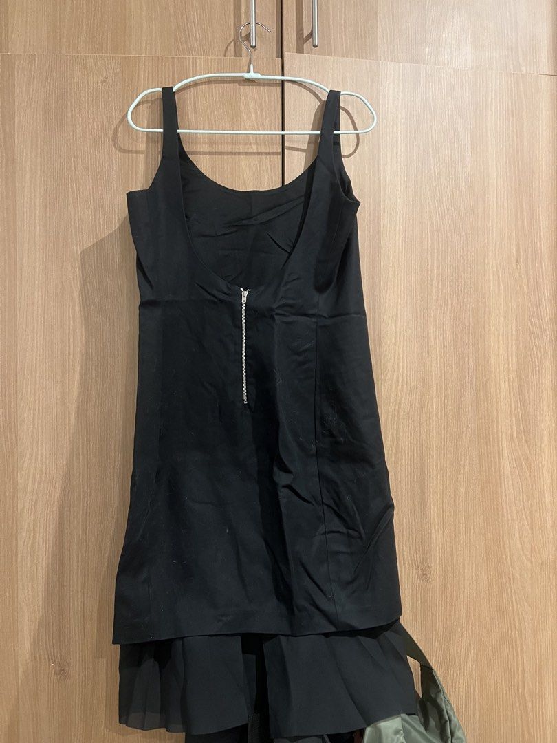 Acne black dress (Category: Dresses) located in Manila. Submitted by michllov (Listing ID 1442728402, Image 2). Description: .