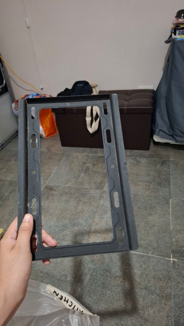 Adjustable TV Wall Mount Bracket, wall fan bracket (Category: TV Parts & Accessories) located in Makati City. Submitted by sam01997 (Listing ID 1442718956, Image 3). Description: - Sturdy black metal construction - Excellent space-saving solution - All parts shown in photos are included never nagamit, take all.
