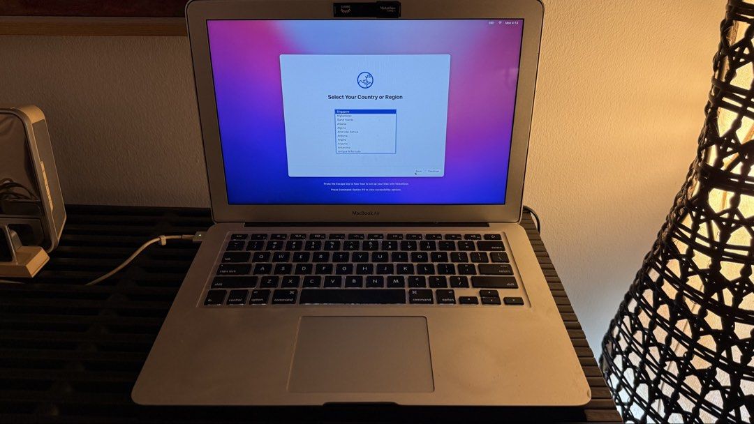 Apple MacBook Air 13-inch A1466