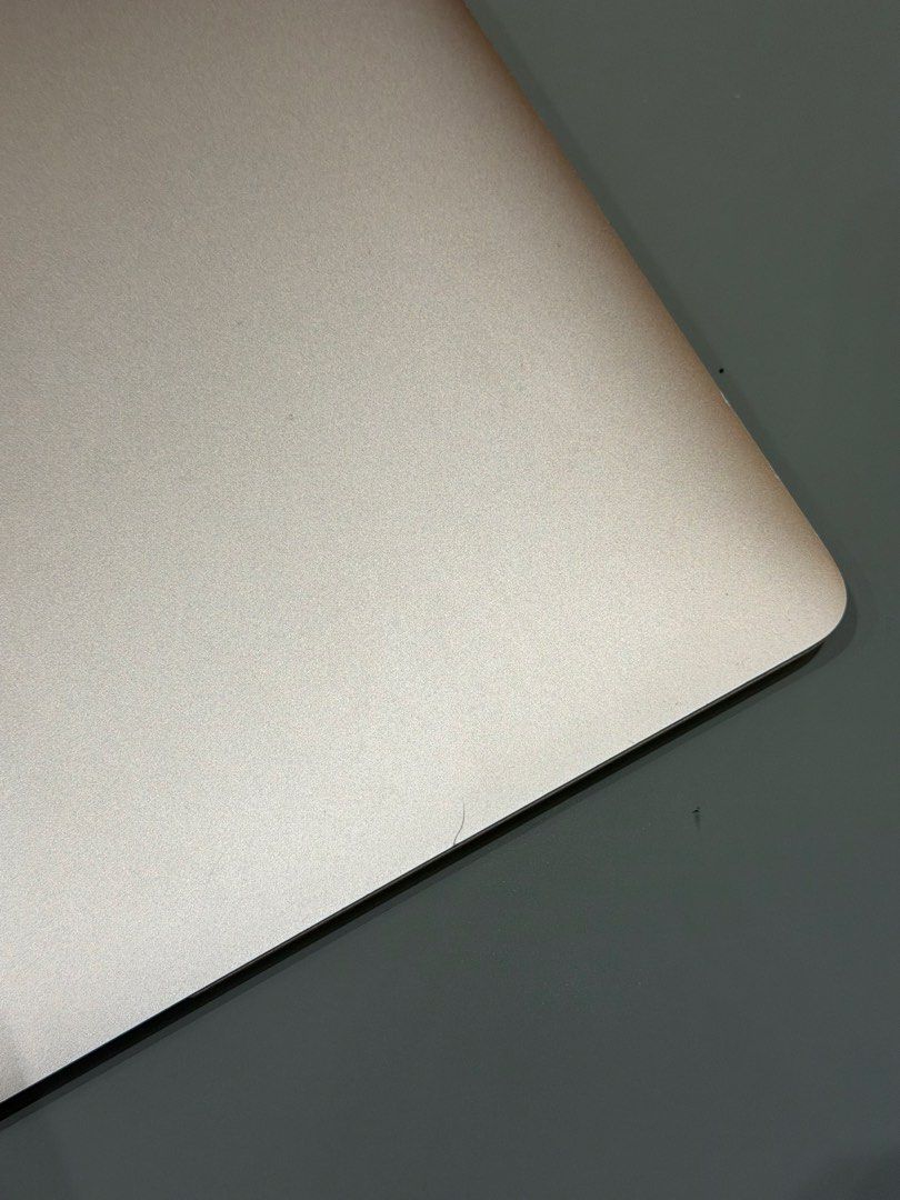 Apple MacBook Air 13inch Retina 2018476480552221419523