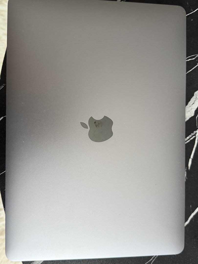 Apple MacBook Air M1 Chip476601511409111042