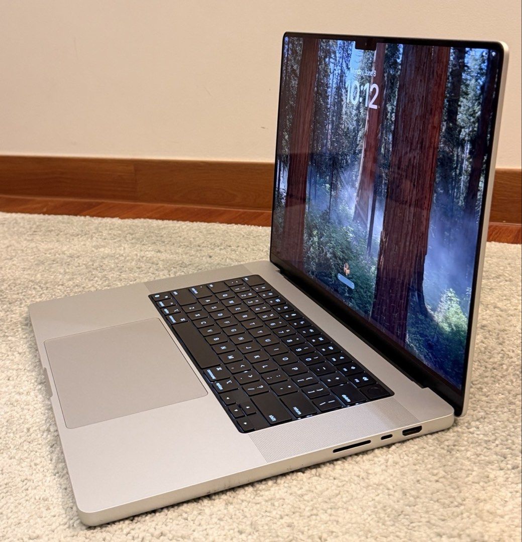 Apple MacBook Pro 16-inch M4 Max Chip - 36GB - 1TB Storage476837992633487363