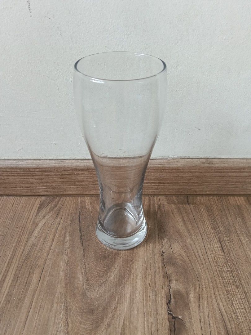 Assorted wine glasses and other glasses--please read descriptions476436354900305925