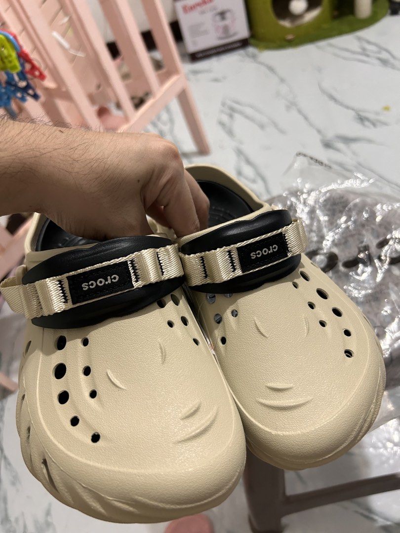Authentic💯Bone Black Crocs echo clog (Category: Slippers & Slides) located in Valenzuela. Submitted by julianjohn98 (Listing ID 1442690631, Image 2). Description: Brand new for sale M8 size Crocs echo clog.