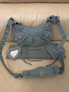 (Category: ) located in . Submitted by dmeuphoria (Listing ID 1442566376, Image 1). Description: .